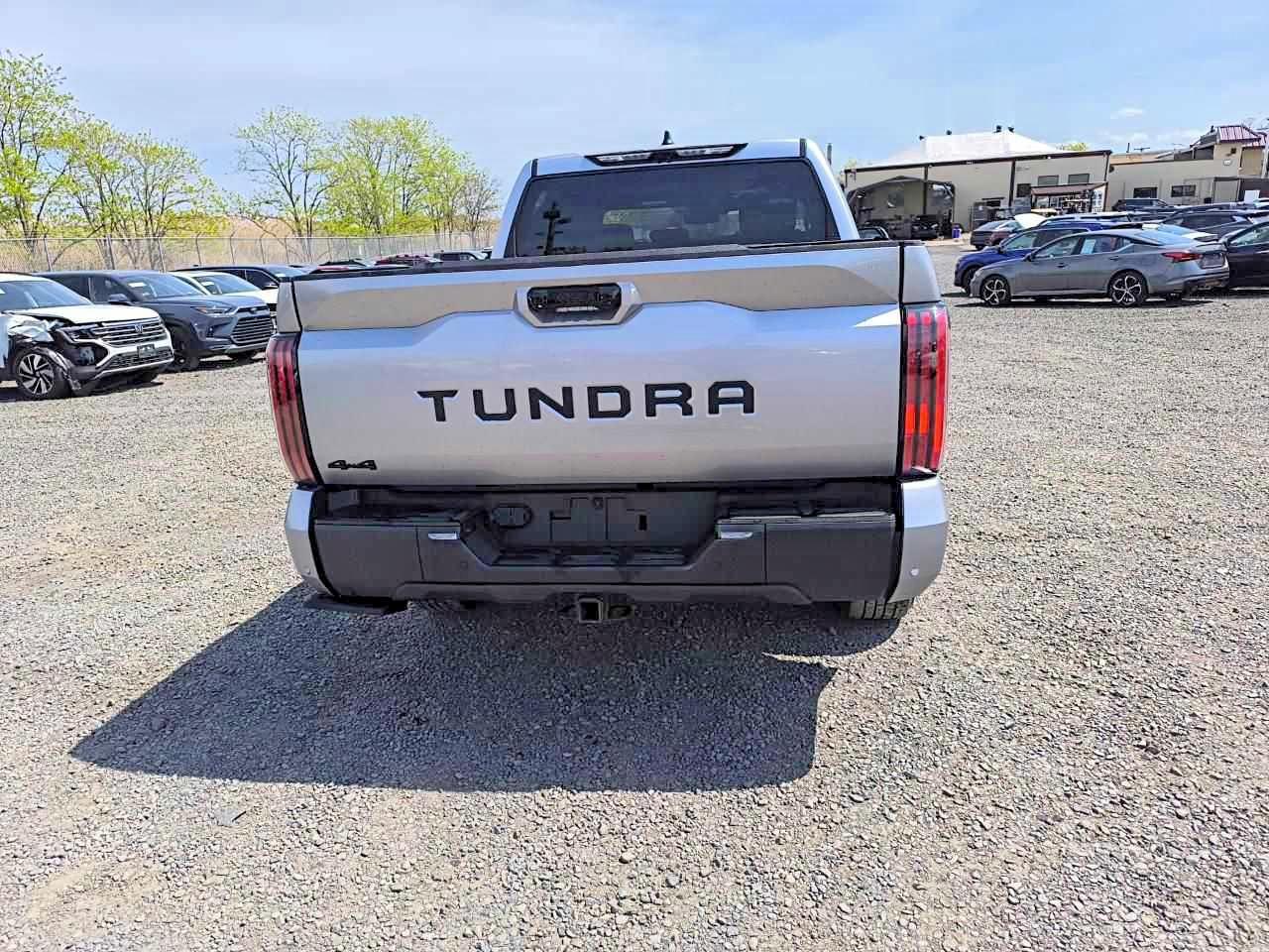 2025 Toyota Tundra Limited - Фото 6