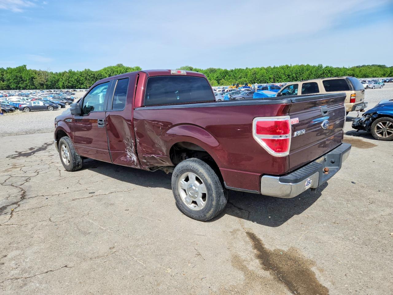 2010 Ford F150 Super Cab - Image 2
