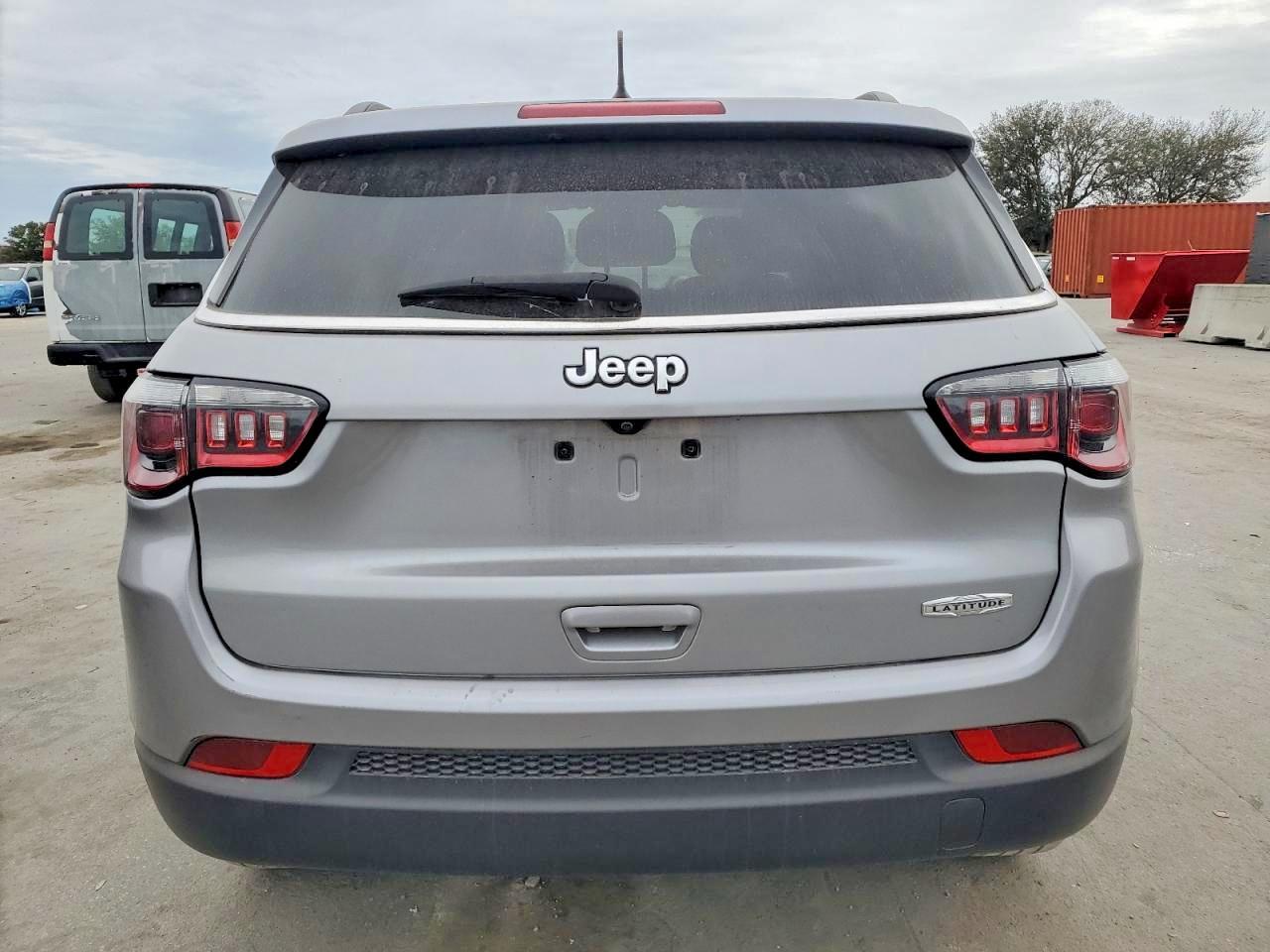 2018 Jeep Compass Latitude - Фото 6