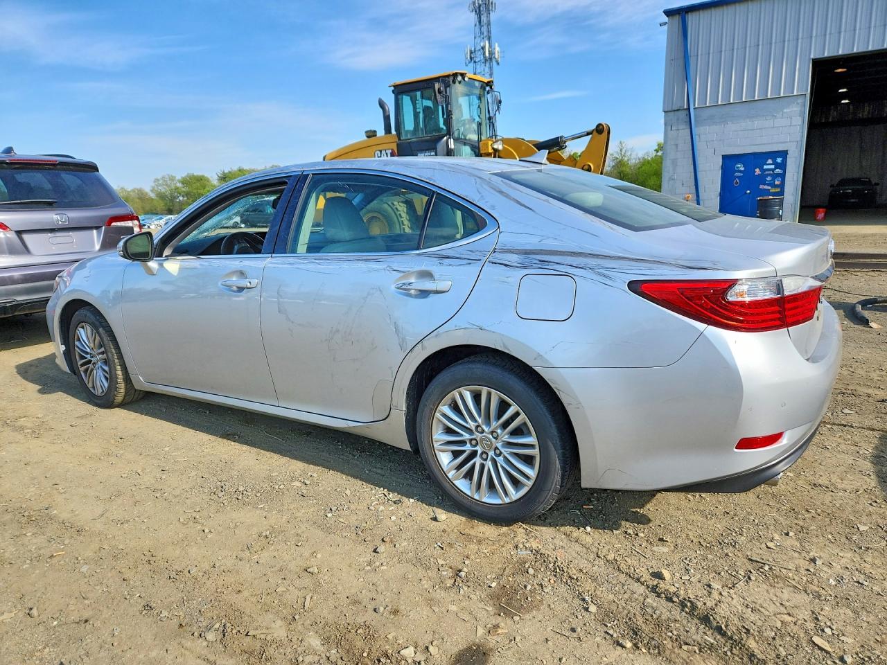 2014 Lexus Es 350 - Image 2