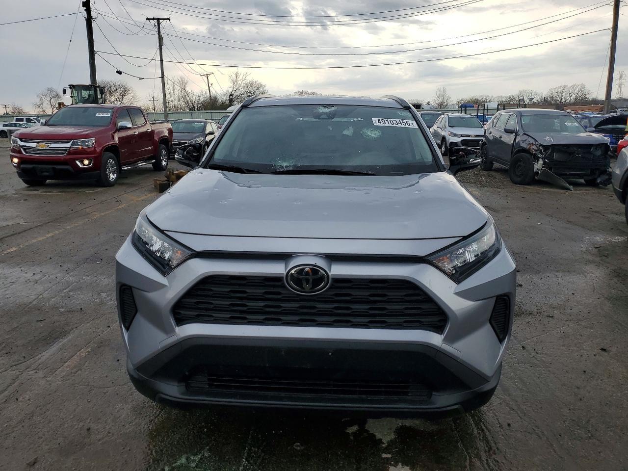 2020 Toyota Rav4 Le - Image 5