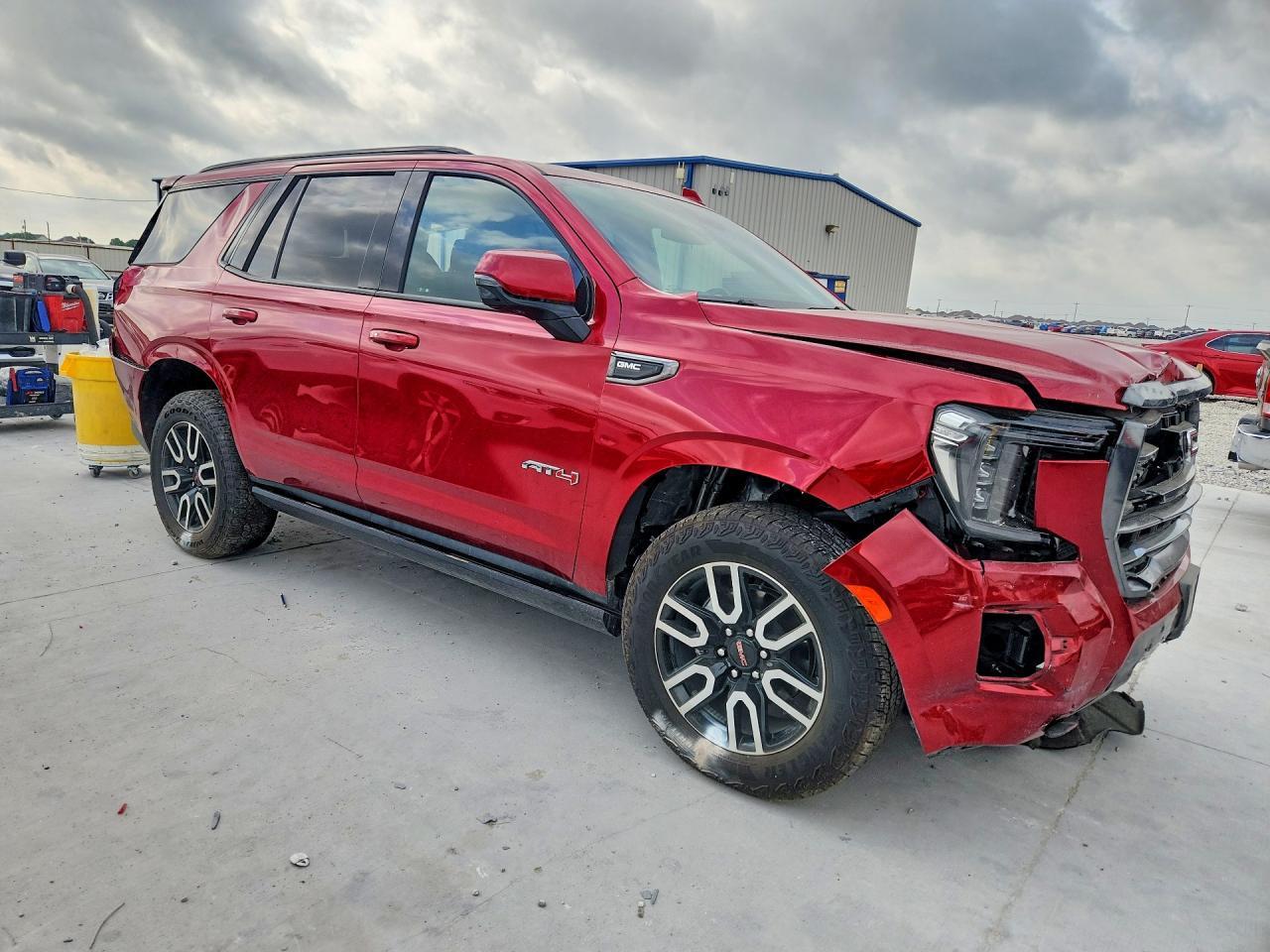 2023 GMC Yukon At4 - Image 4