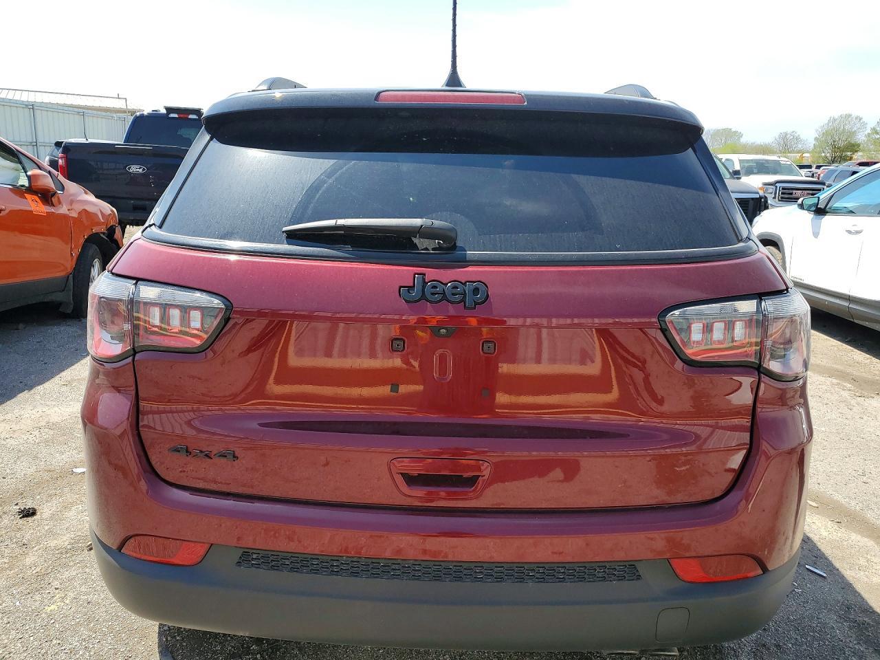 2022 Jeep Compass Latitude - Фото 6
