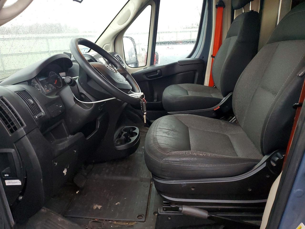 2020 Ram Promaster 3500 Delivery Van - Фото 7
