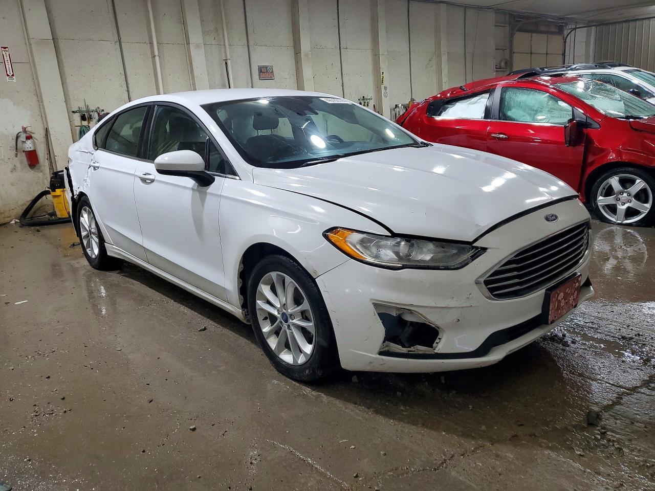2019 Ford Fusion Se - Фото 4