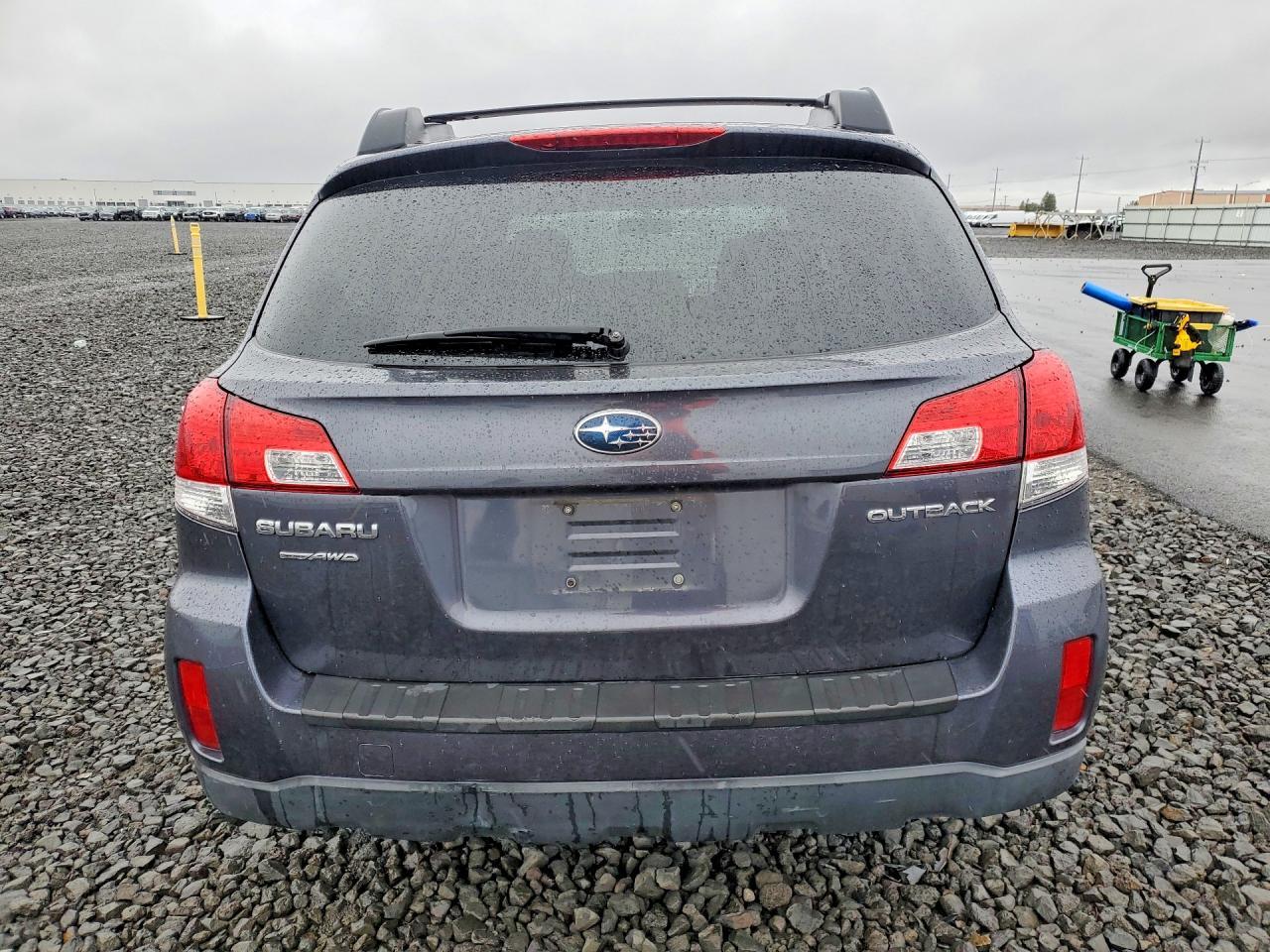 2013 Subaru Outback 2.5I Premium - Image 6