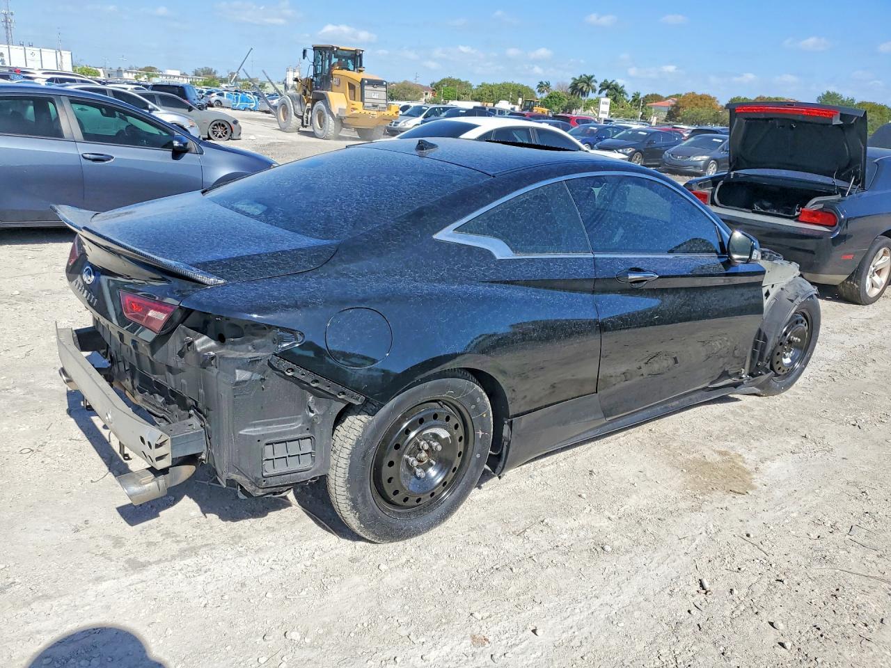 2017 Infiniti Q60 3.0T Premium - Фото 3