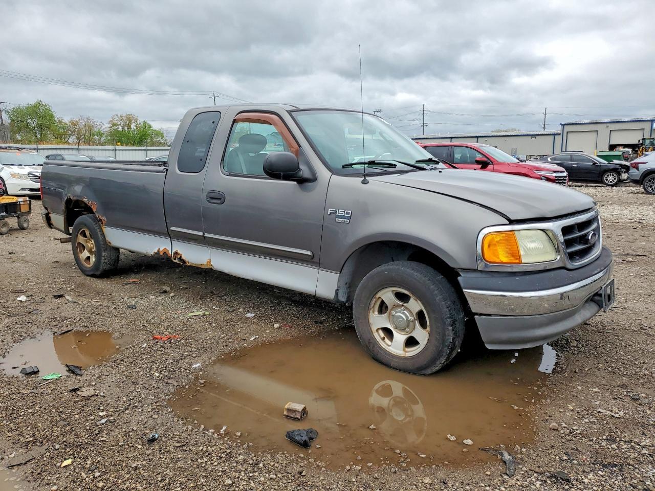 2004 Ford F-150 Heritage Classic - Фото 4