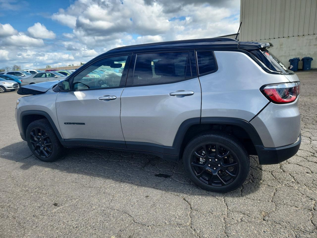 2023 Jeep Compass Latitude - Фото 2