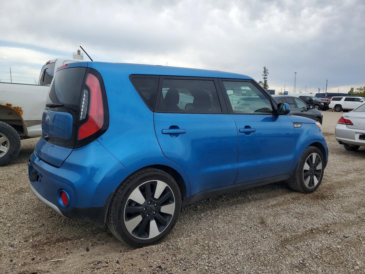 2017 Kia Soul + - Image 3