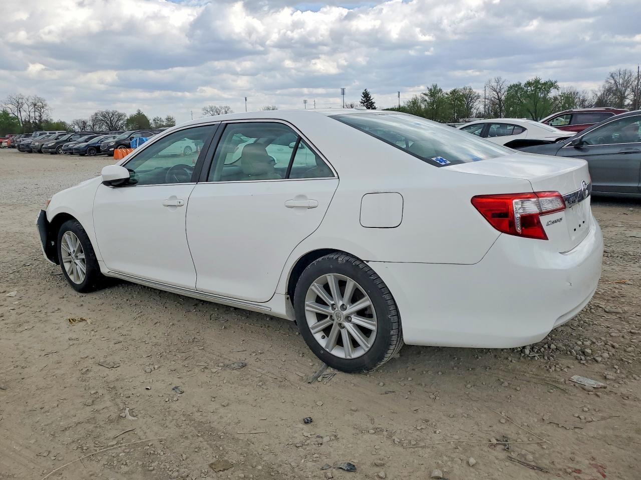 2012 Toyota Camry Xle - Фото 2