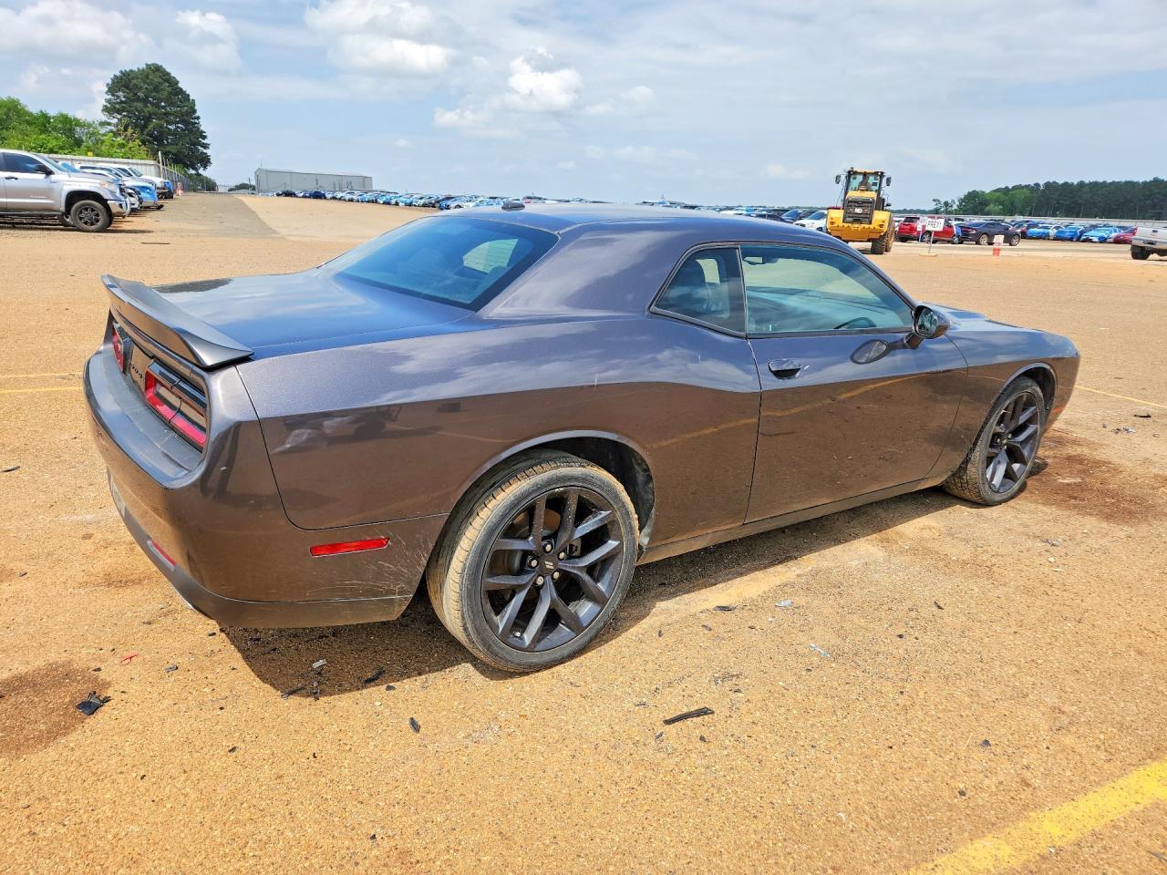 2022 Dodge Challenger Sxt - Image 3