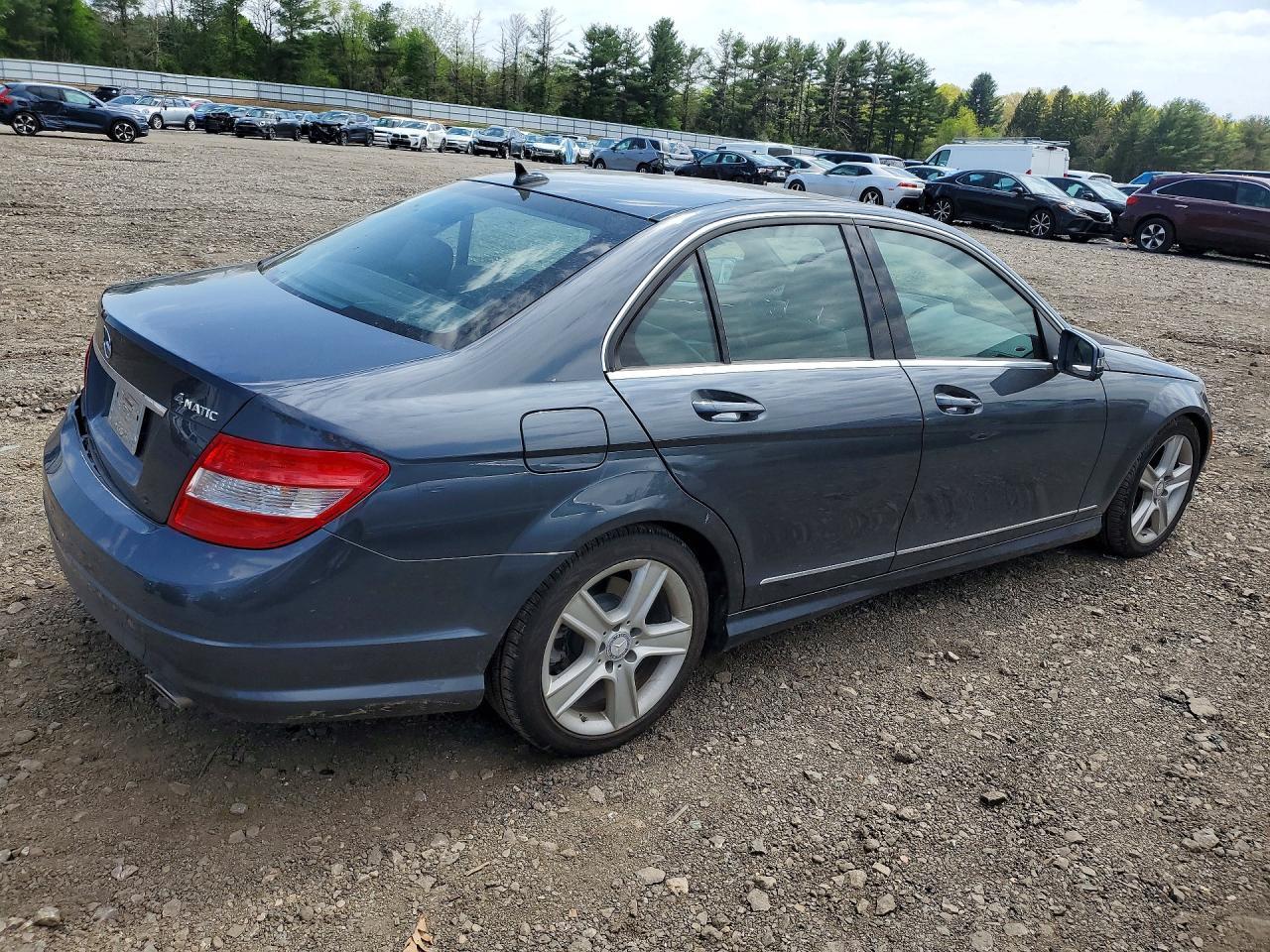 2011 Mercedes-Benz C 300 4Matic - Фото 3