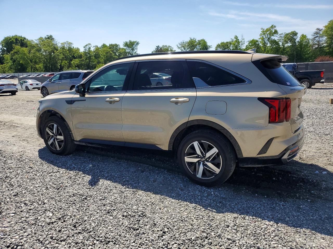 2021 Kia Sorento S - Фото 2