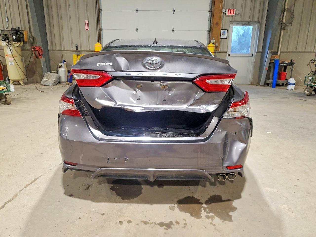 2019 Toyota Camry - Фото 6