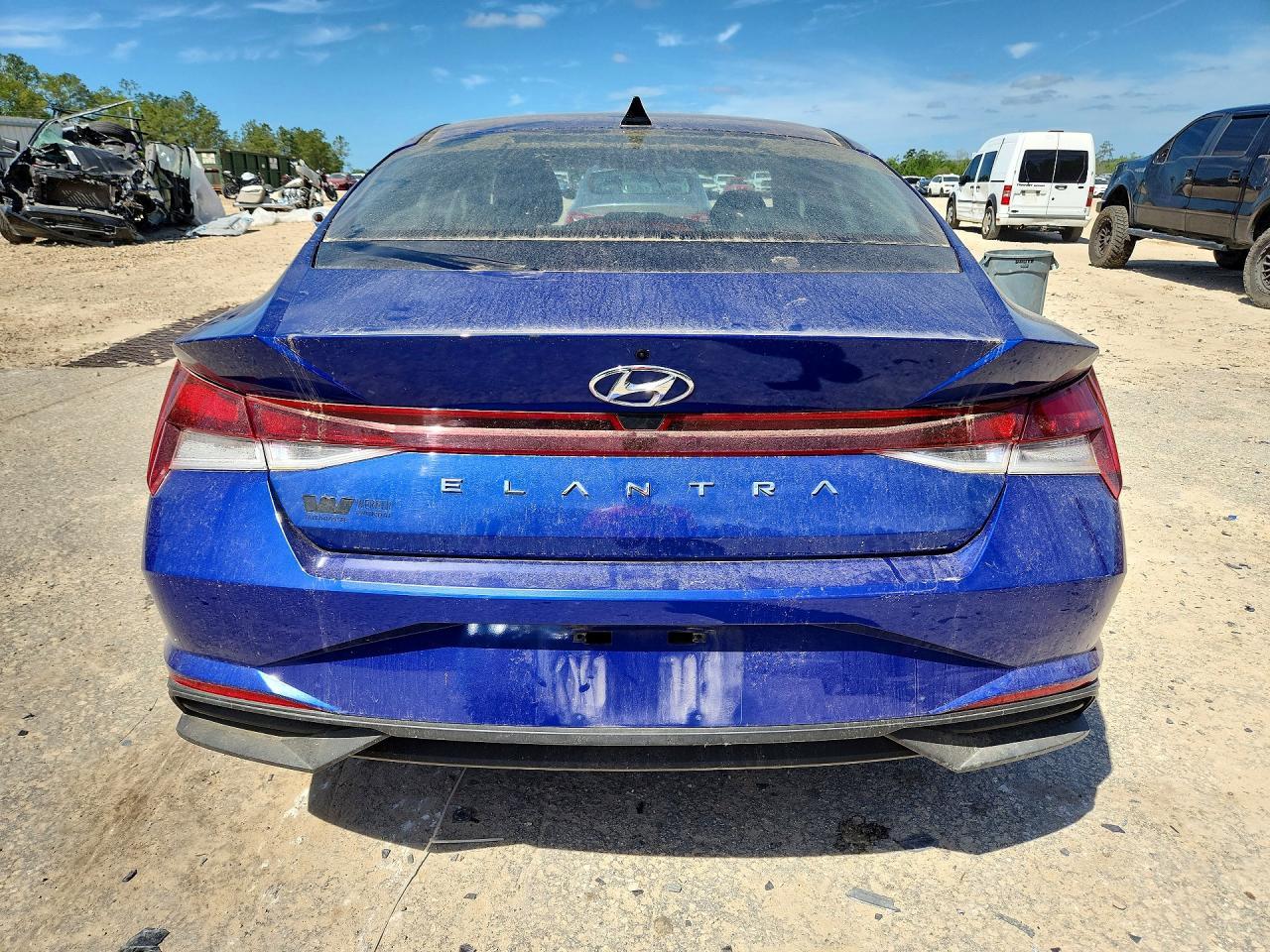 2021 Hyundai Elantra Se - Фото 6