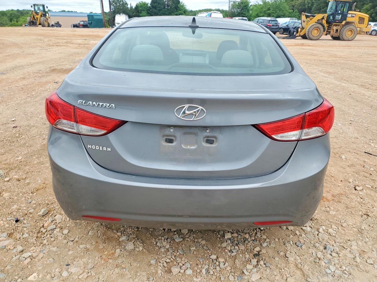 2013 Hyundai Elantra Gls - Фото 6