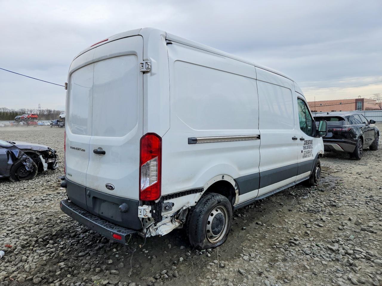 2016 Ford Transit T-250 - Фото 3
