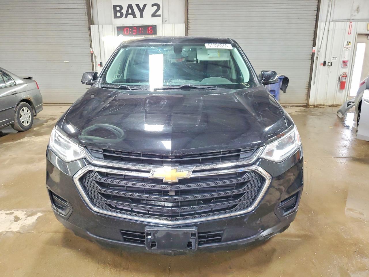2018 Chevrolet Traverse Ls - Фото 5