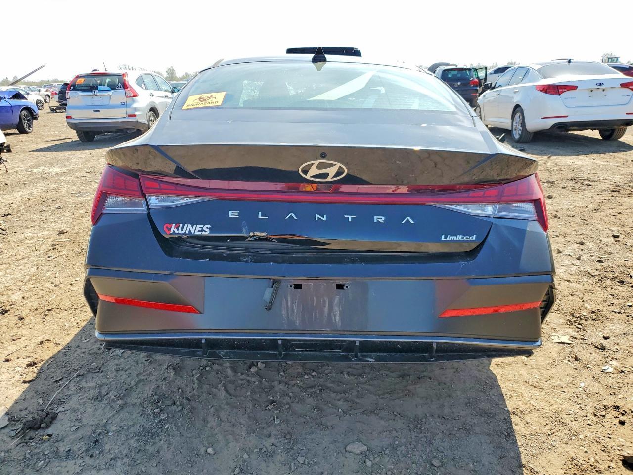 2025 Hyundai Elantra Limited - Image 6