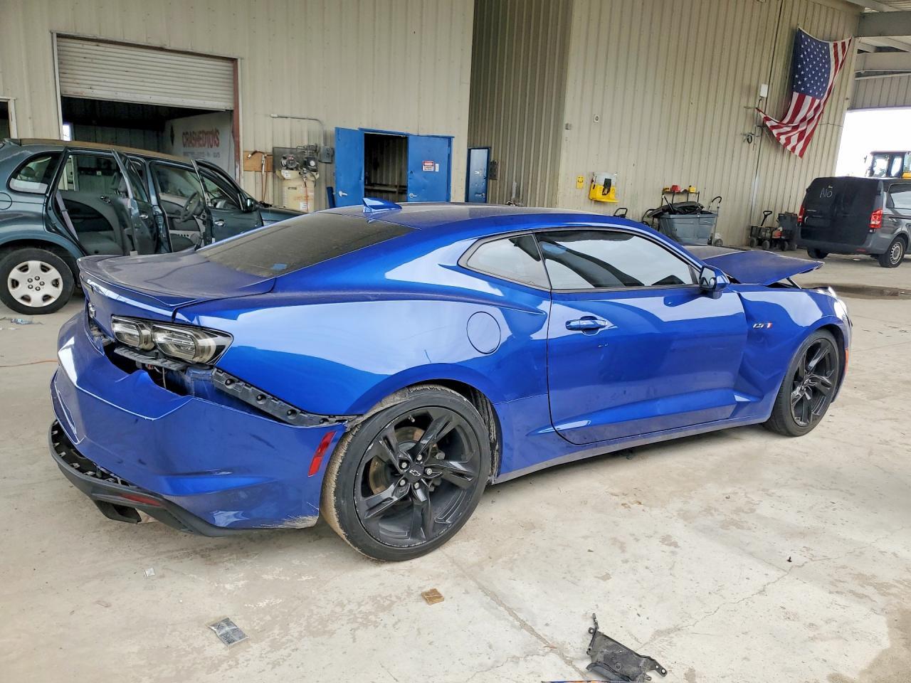 2021 Chevrolet Camaro Ss - Image 3