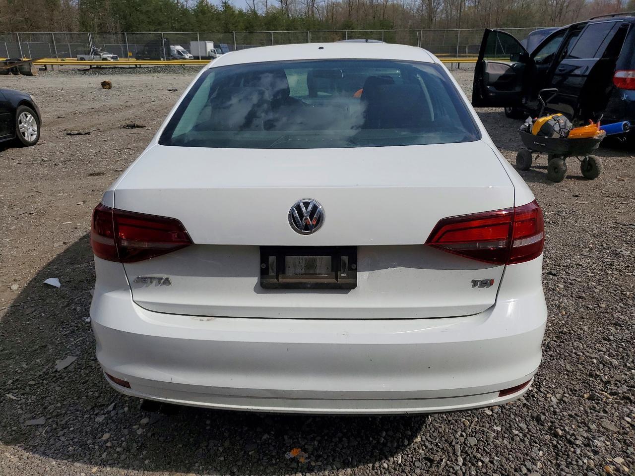 2017 Volkswagen Jetta S - Фото 6
