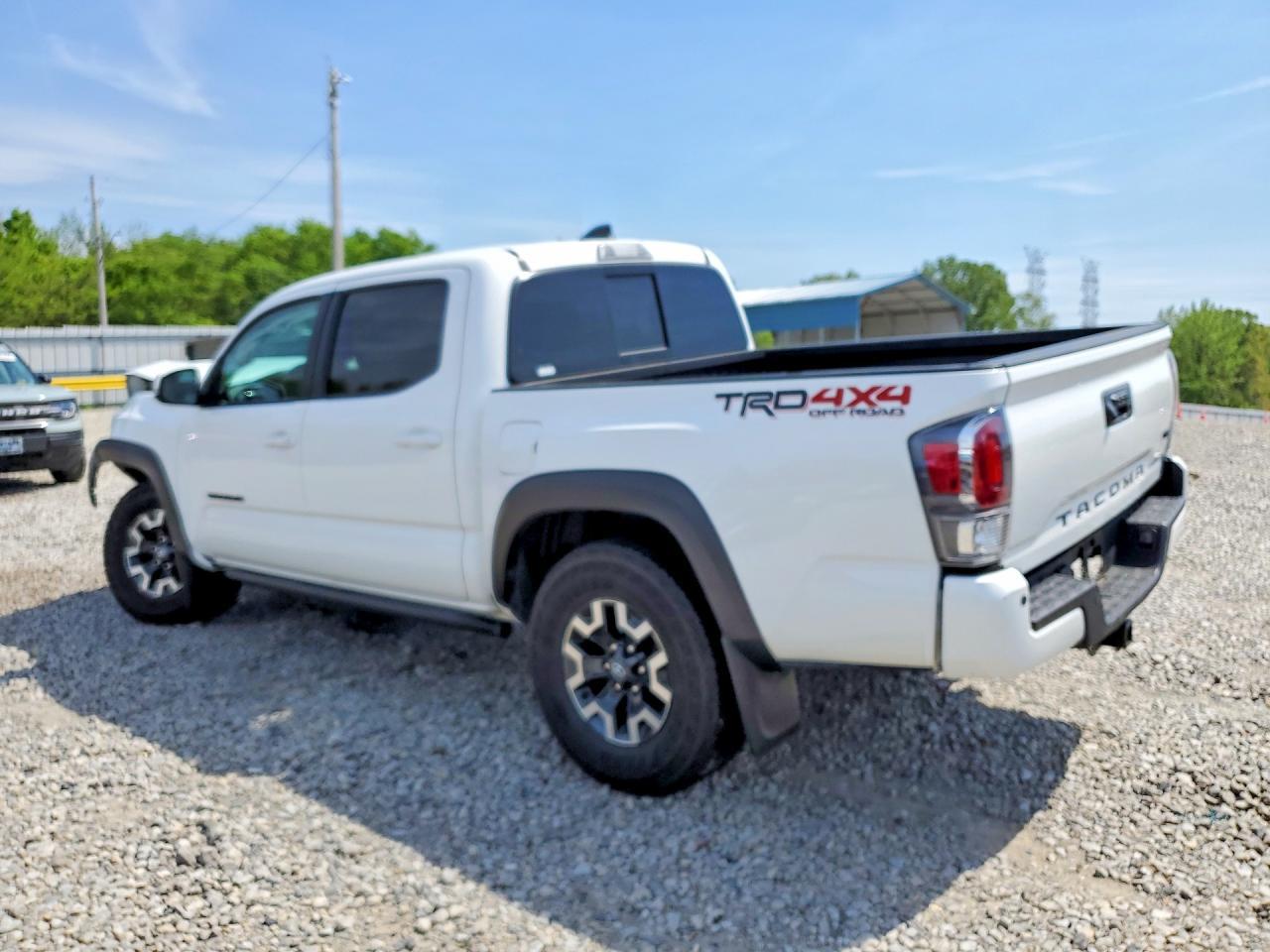 2023 Toyota Tacoma Trd Off-Road - Image 2
