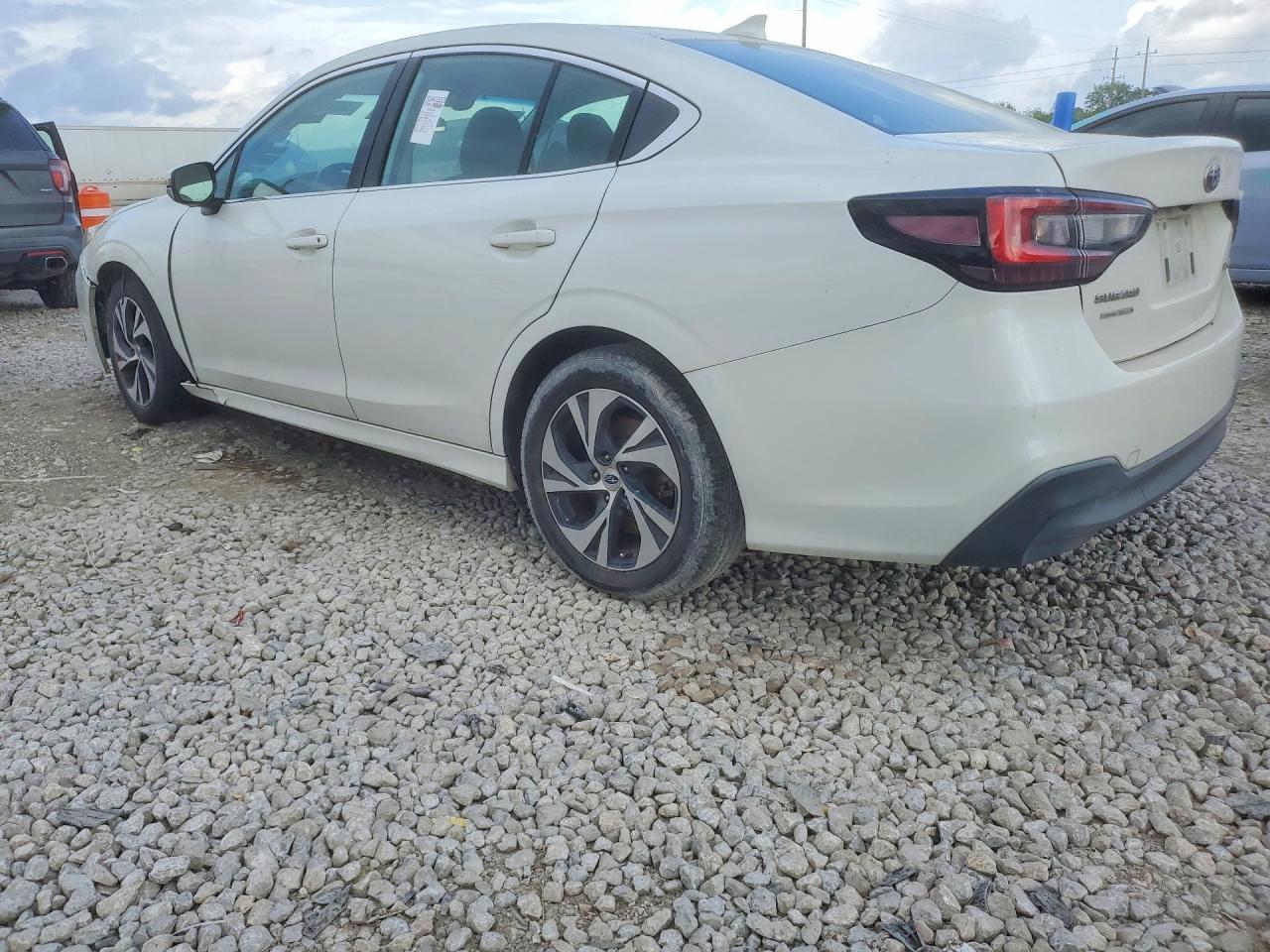 2020 Subaru Legacy Premium - Фото 2