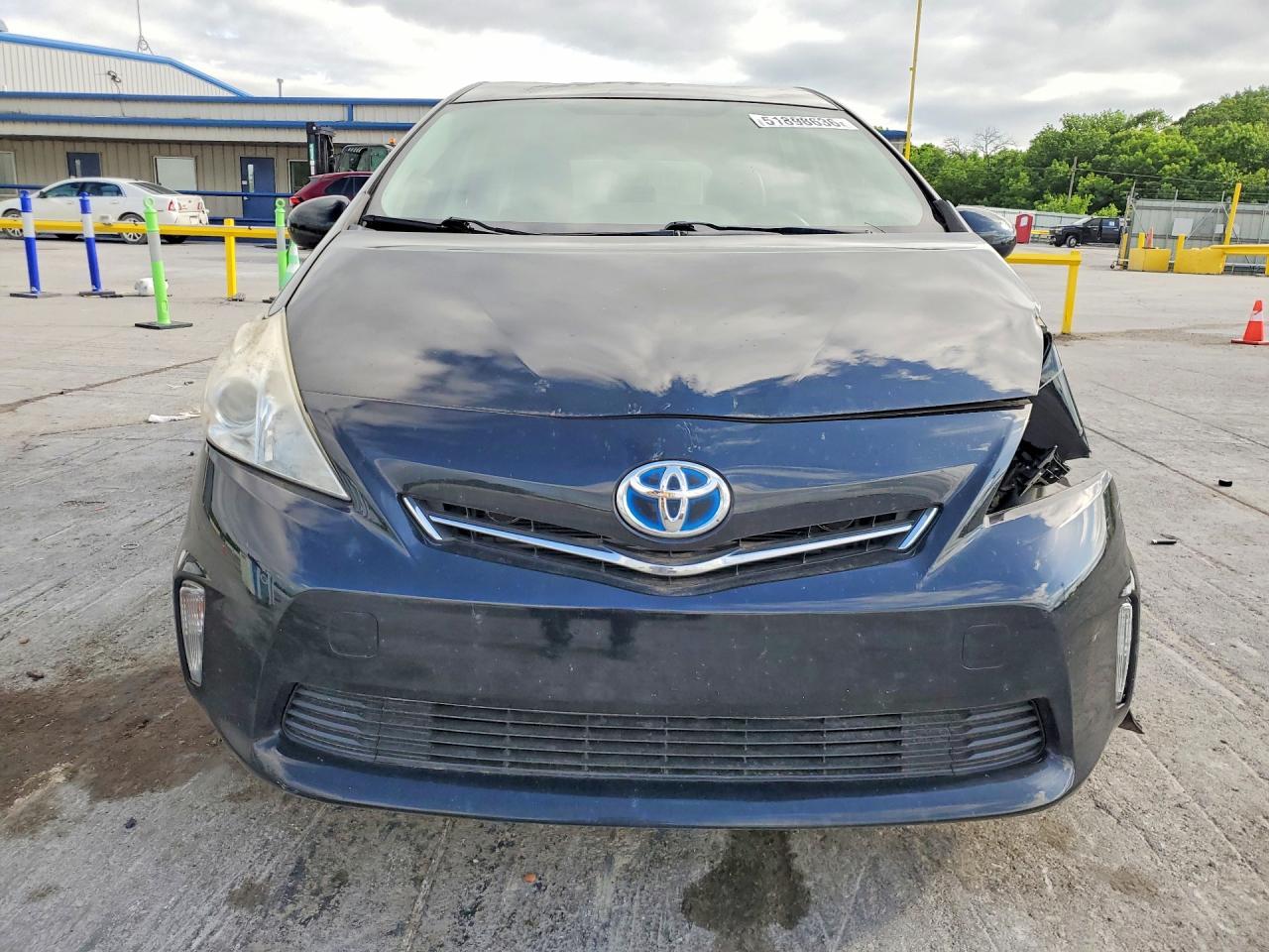 2013 Toyota Prius V Three - Image 5