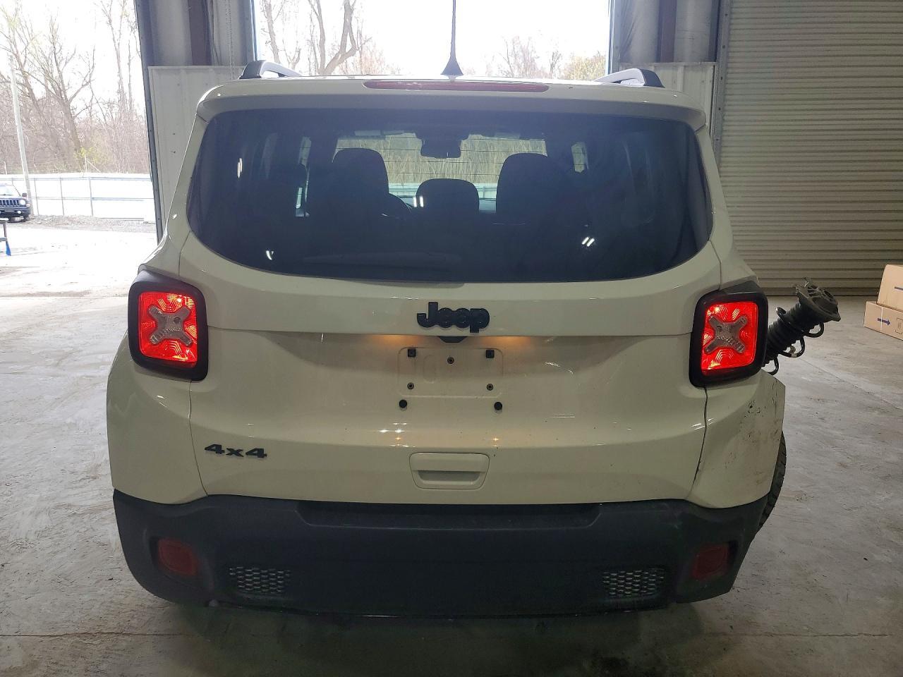 2022 Jeep Renegade Altitude - Фото 6