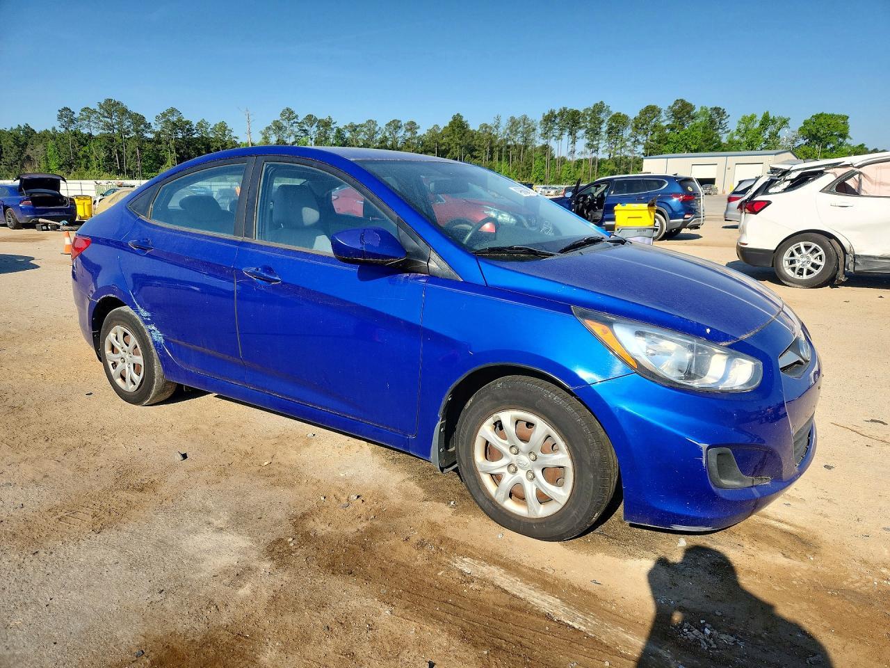 2012 Hyundai Accent Gls - Image 4