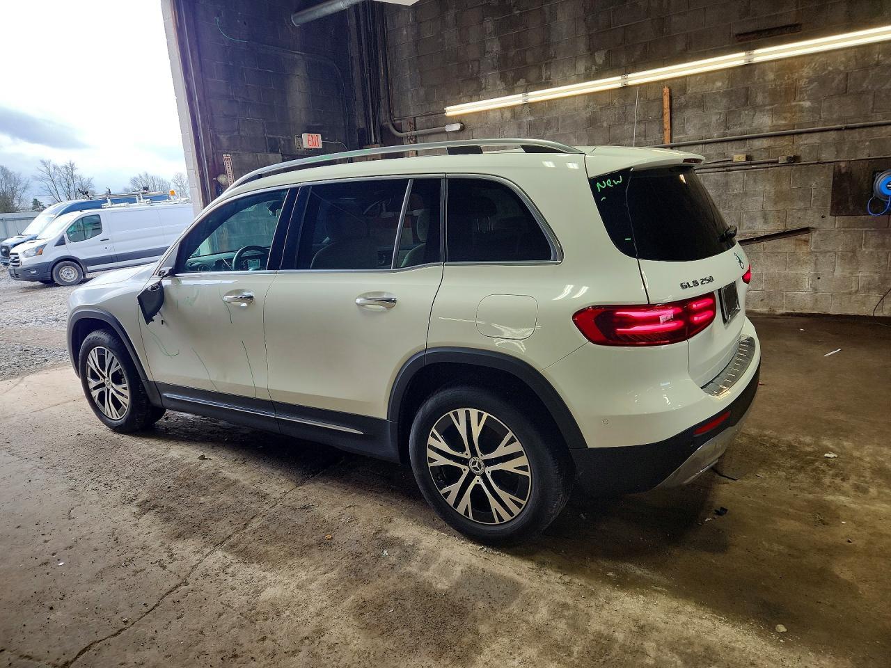 2024 Mercedes-Benz Glb 250 4Matic - Фото 2