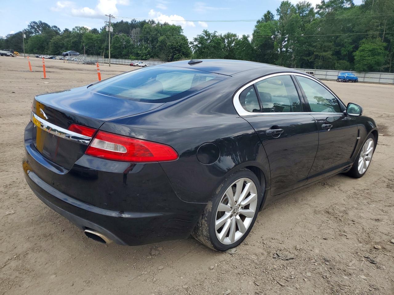 2011 Jaguar Xf Premium - Image 3