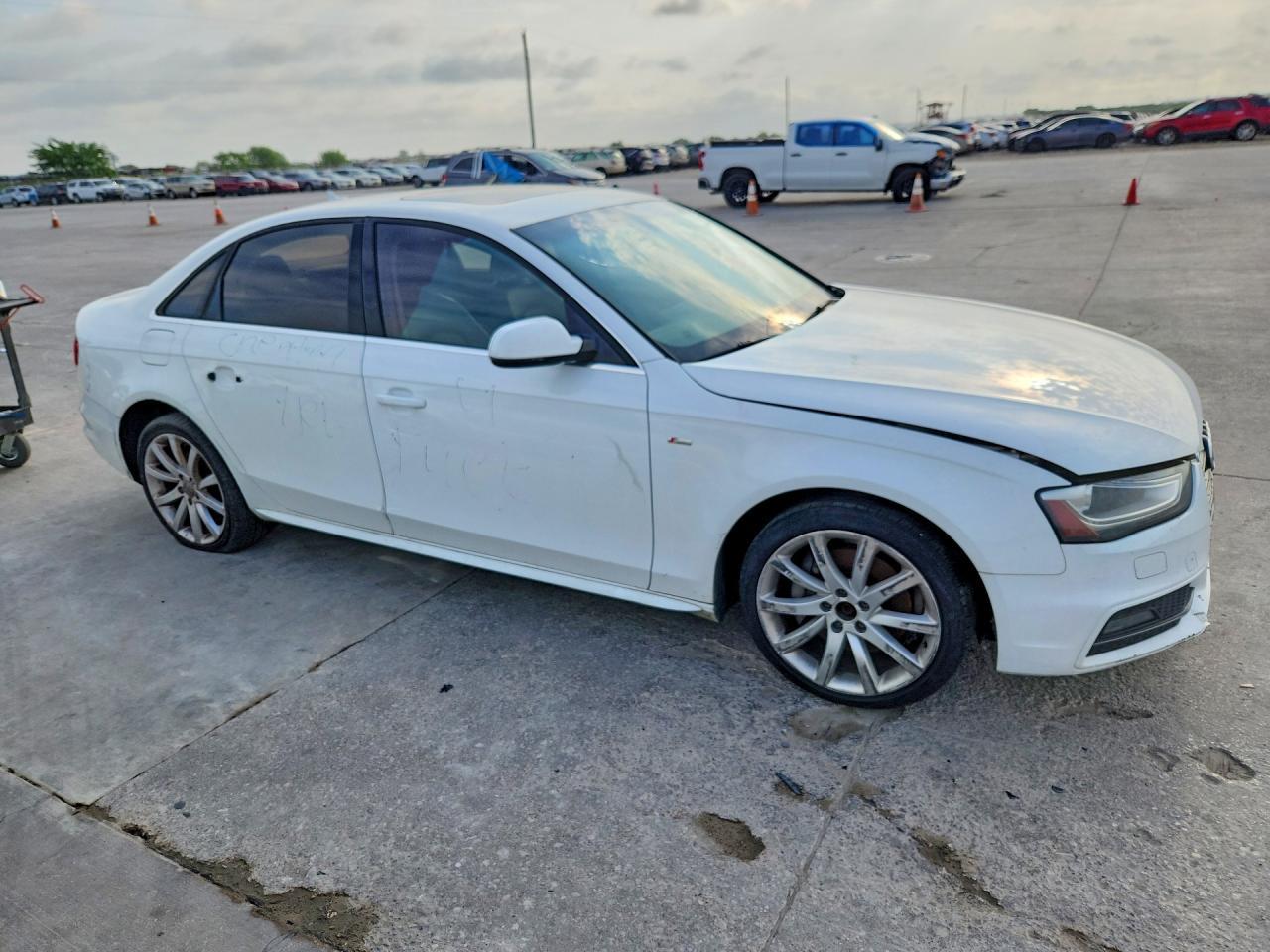 2014 Audi A4 Premium - Image 4