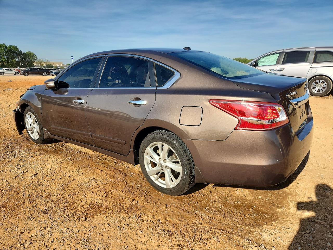 2013 Nissan Altima 2.5 - Фото 2