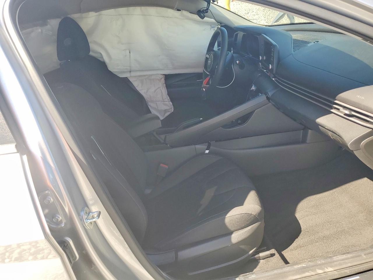 2021 Hyundai Elantra Sel - Фото 7
