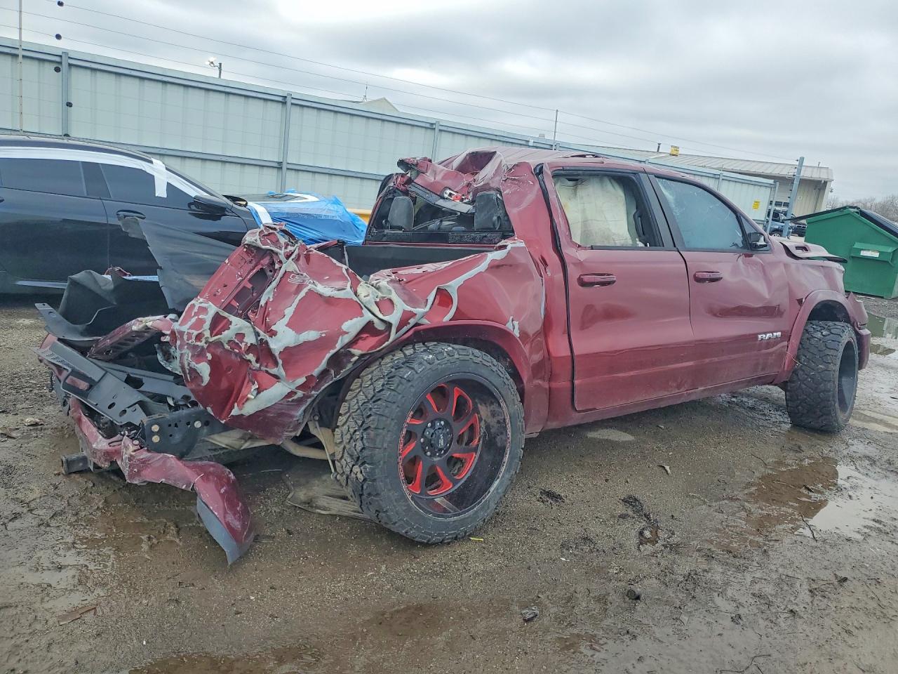 2020 Ram 1500 Laramie - Фото 3