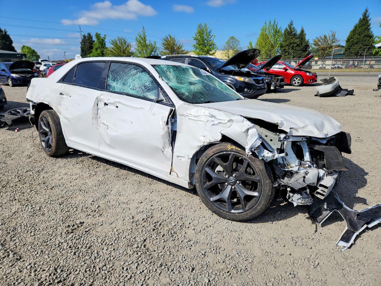 2022 Chrysler 300 Touring L - Image 4
