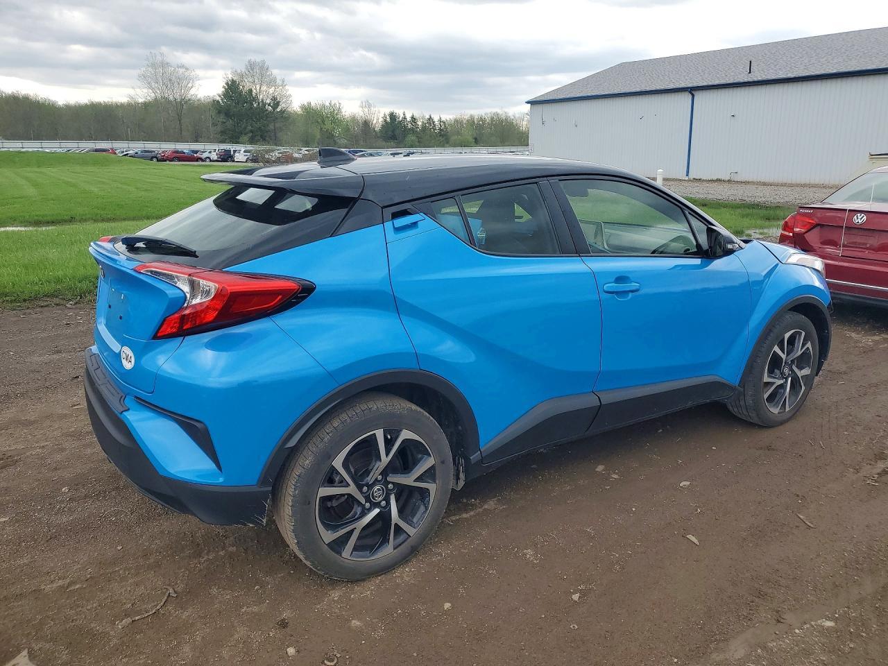 2019 Toyota C-Hr Xle - Image 3