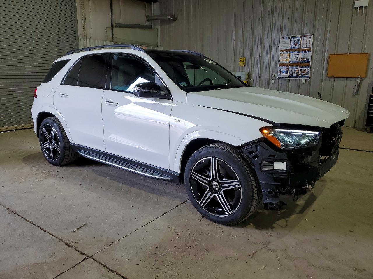 2025 Mercedes-Benz Gle 450E 4Matic - Image 4