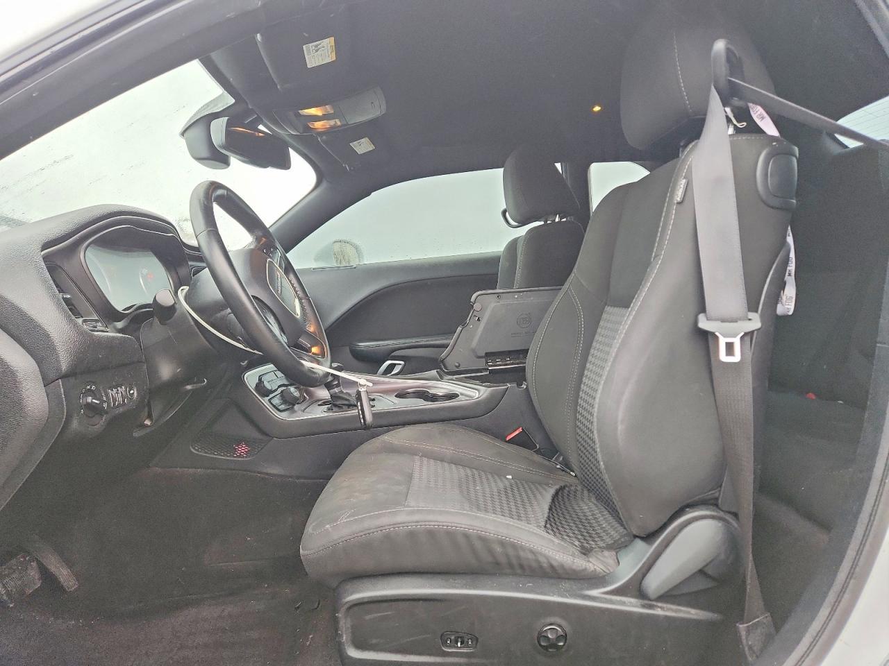 2016 Dodge Challenger Sxt - Фото 7