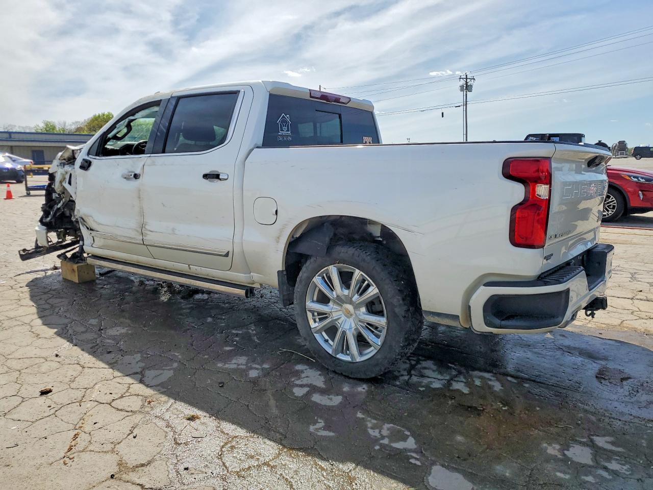 2023 Chevrolet Silverado K1500 High Country - Фото 2