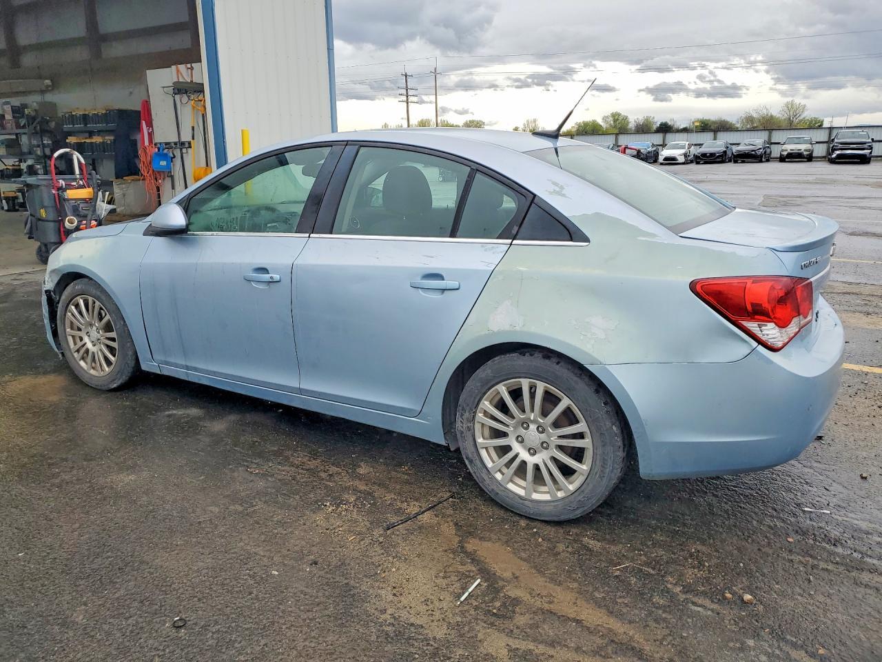 2012 Chevrolet Cruze Eco - Image 2