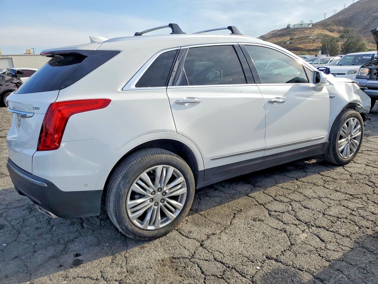 2018 Cadillac Xt5 Premium Luxury - Фото 3