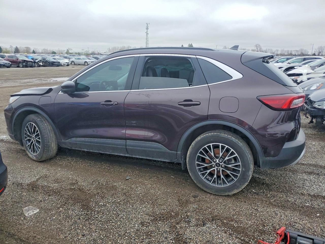 2023 Ford Escape - Фото 2