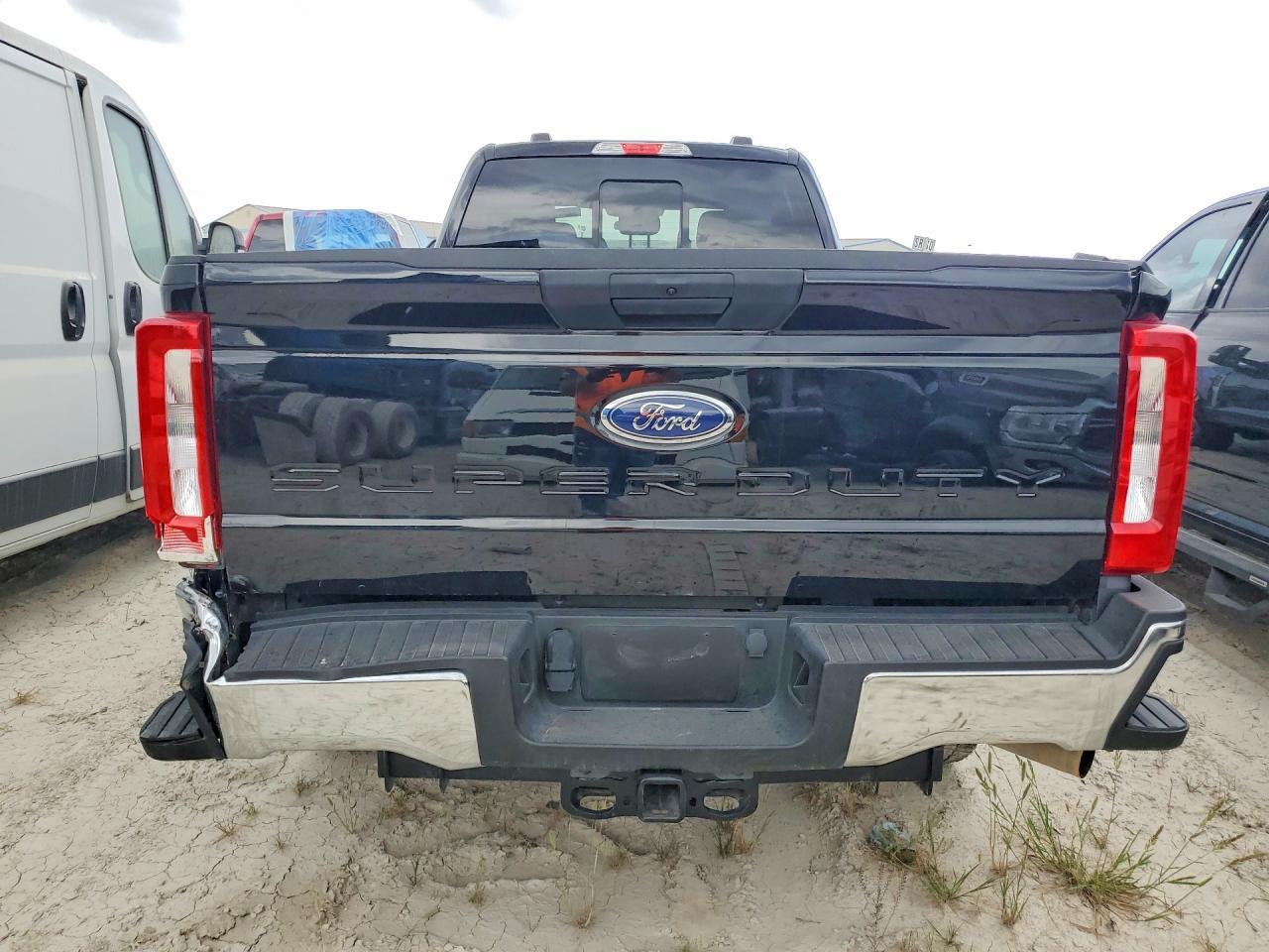 2024 Ford F250 Super Duty - Image 6