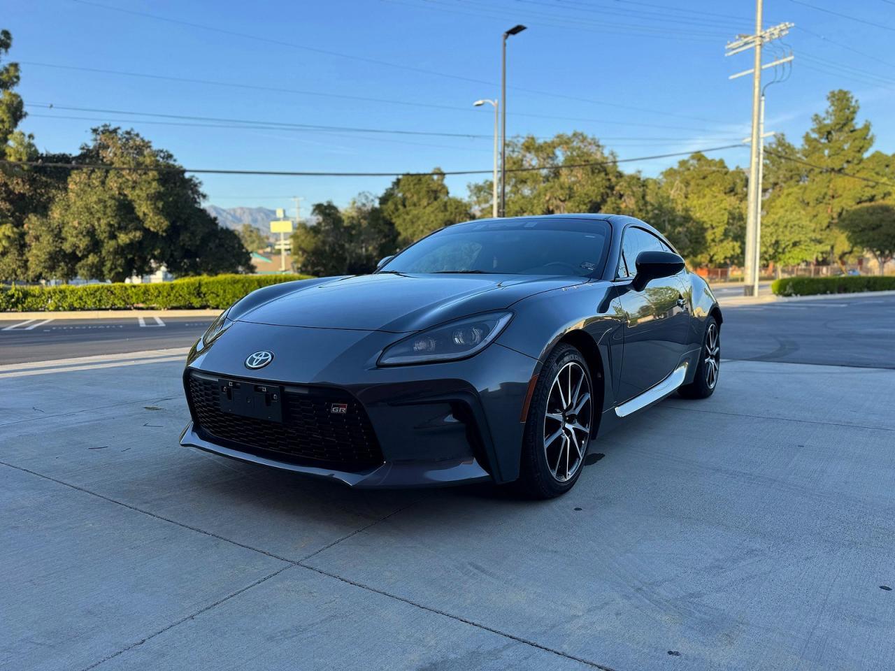 2025 Toyota Gr86 Base - Image 2