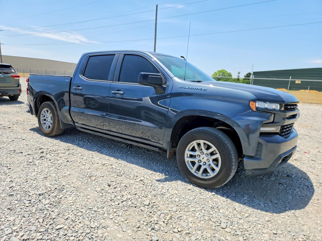 2019 Chevrolet Silverado C1500 Rst - Image 4