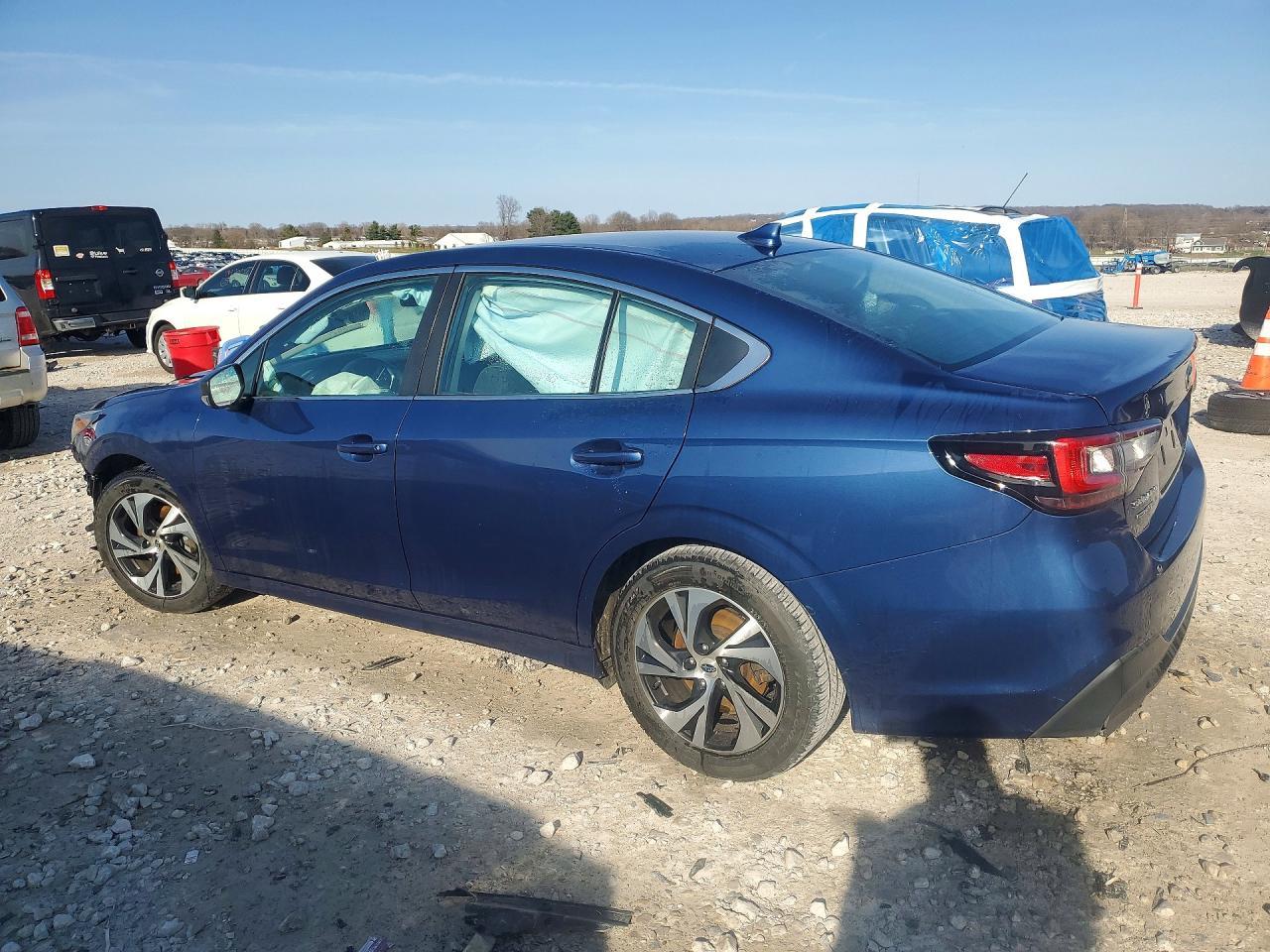 2022 Subaru Legacy - Фото 2