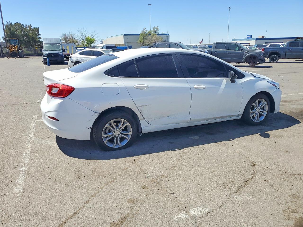 2019 Chevrolet Cruze Ls - Фото 3